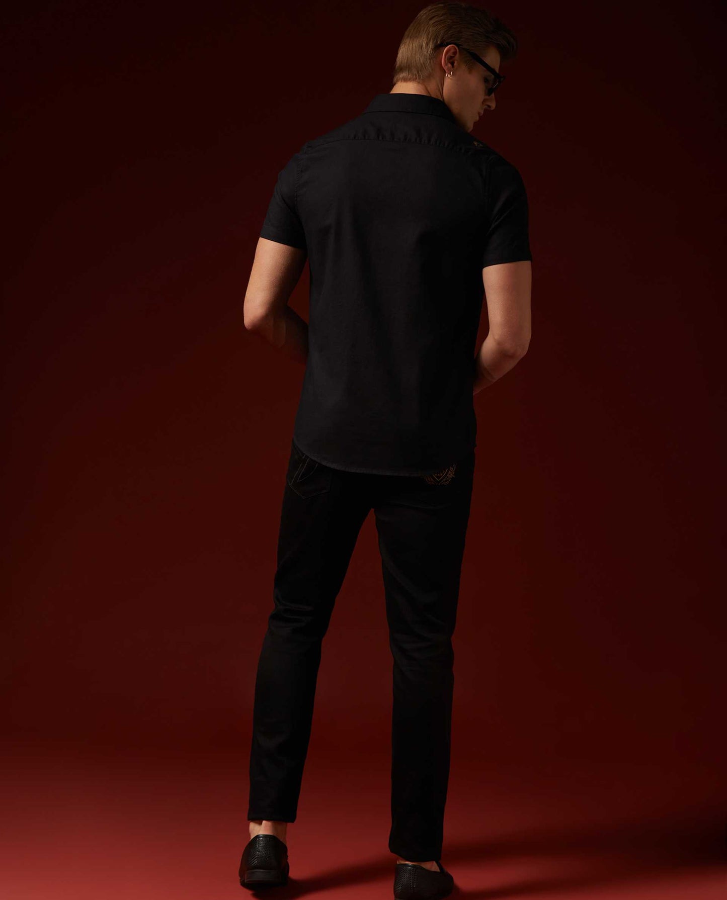 SAGA - BLACK - EMBROIDERED SHIRT