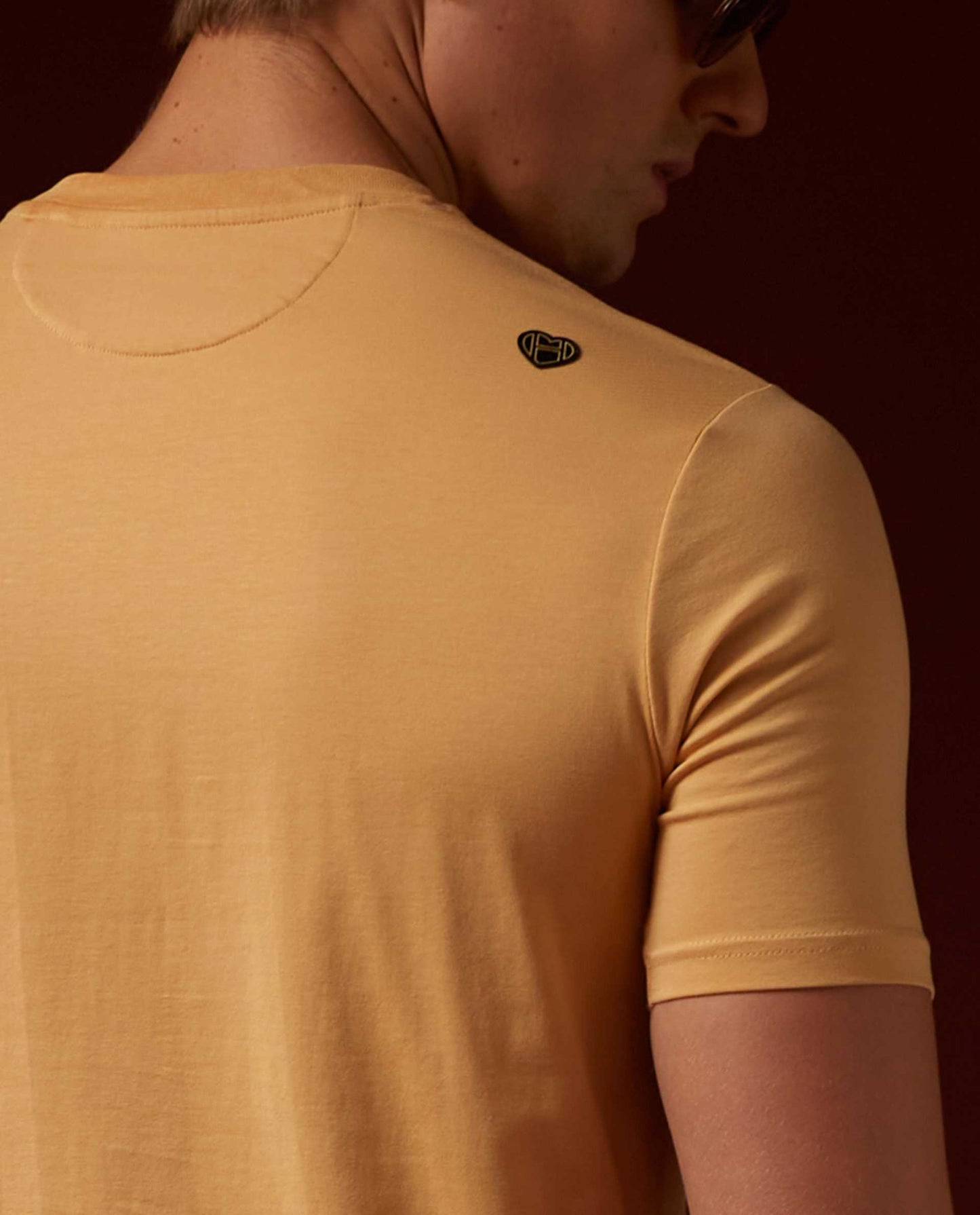 VINTAGE - PEACH - GRAPHIC PRINT T-SHIRT