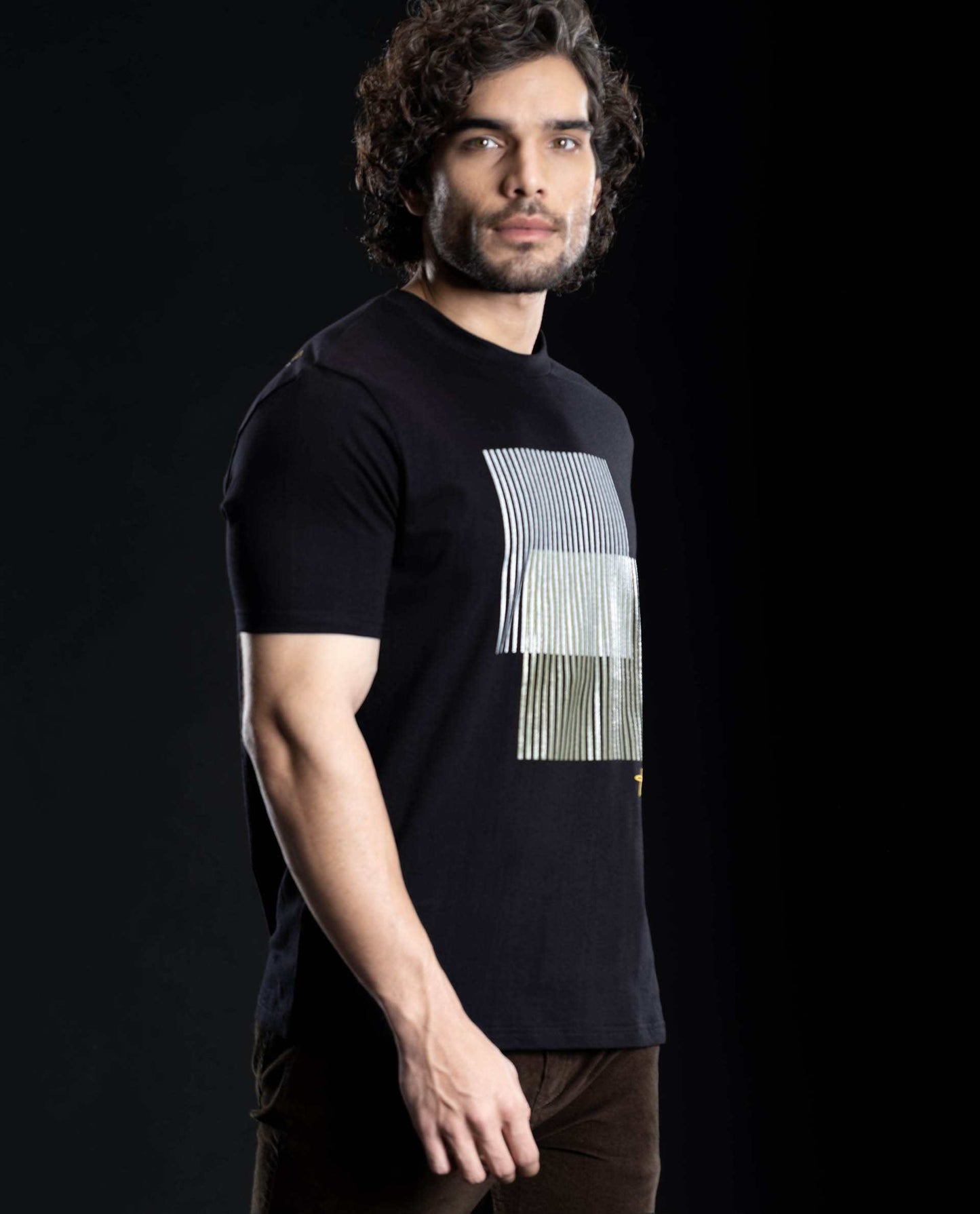 CUTT - BLACK - GRAPHIC PRINT T-SHIRT