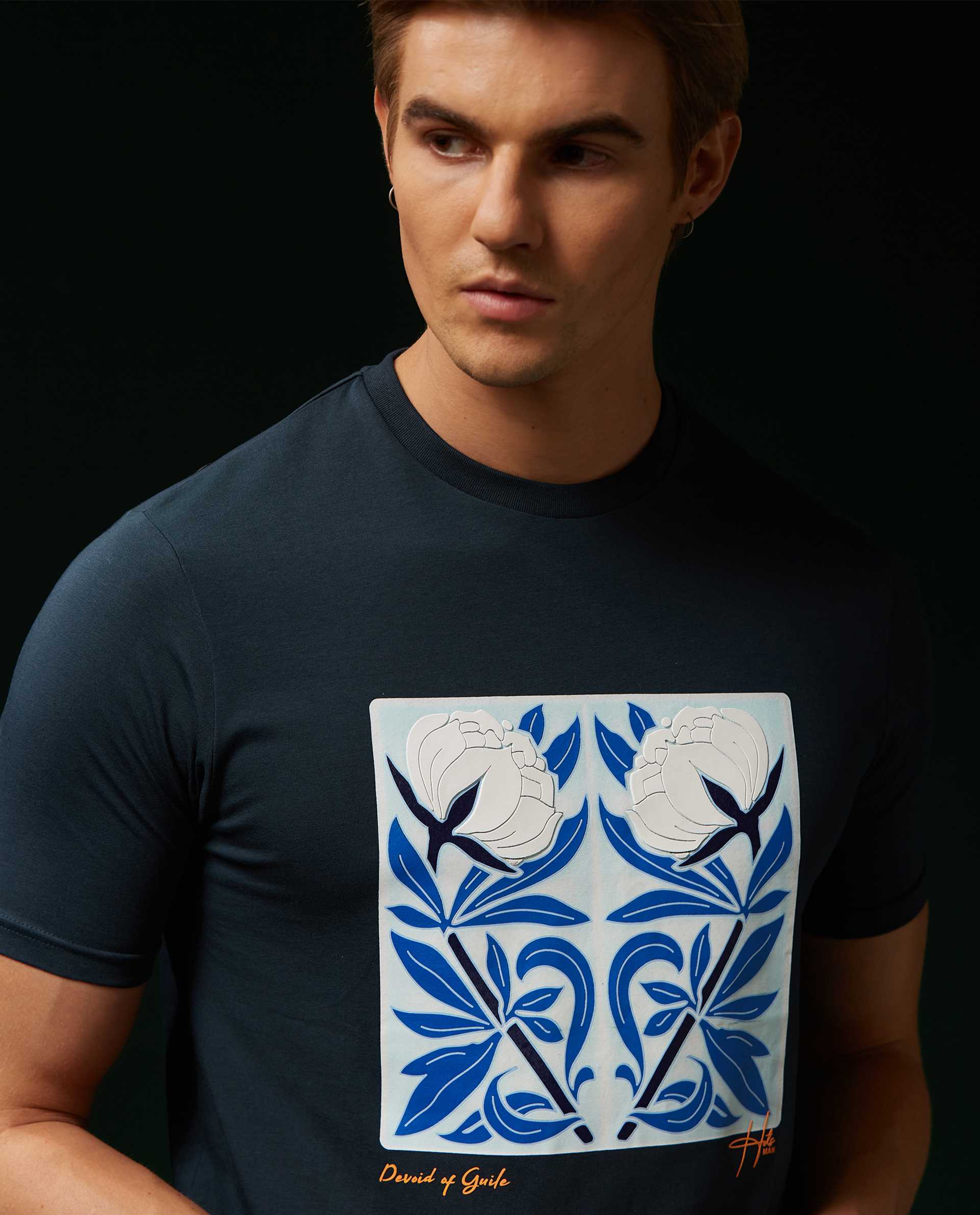 TILE - NAVY - GRAPHIC PRINT T-SHIRT