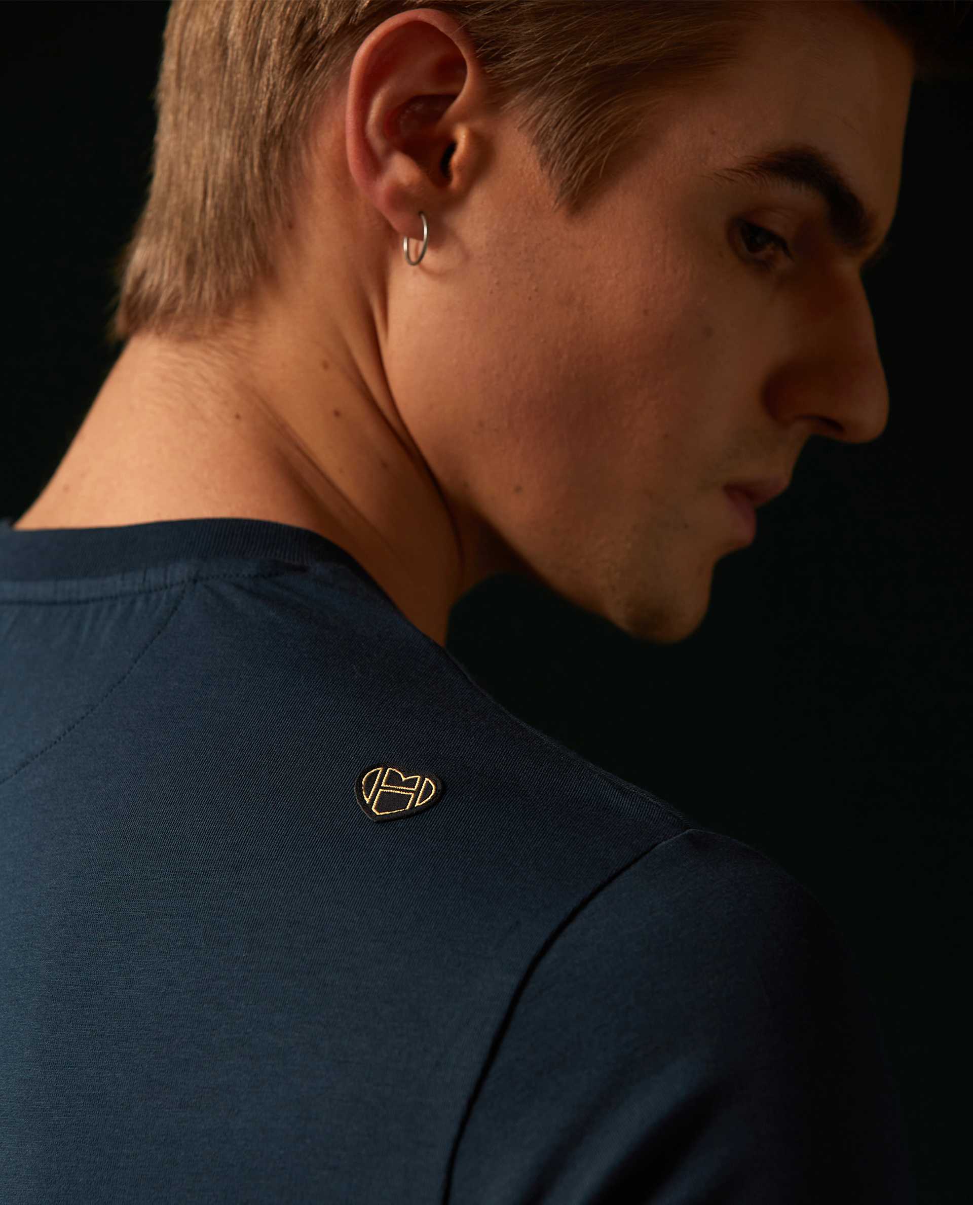 TILE - NAVY - GRAPHIC PRINT T-SHIRT