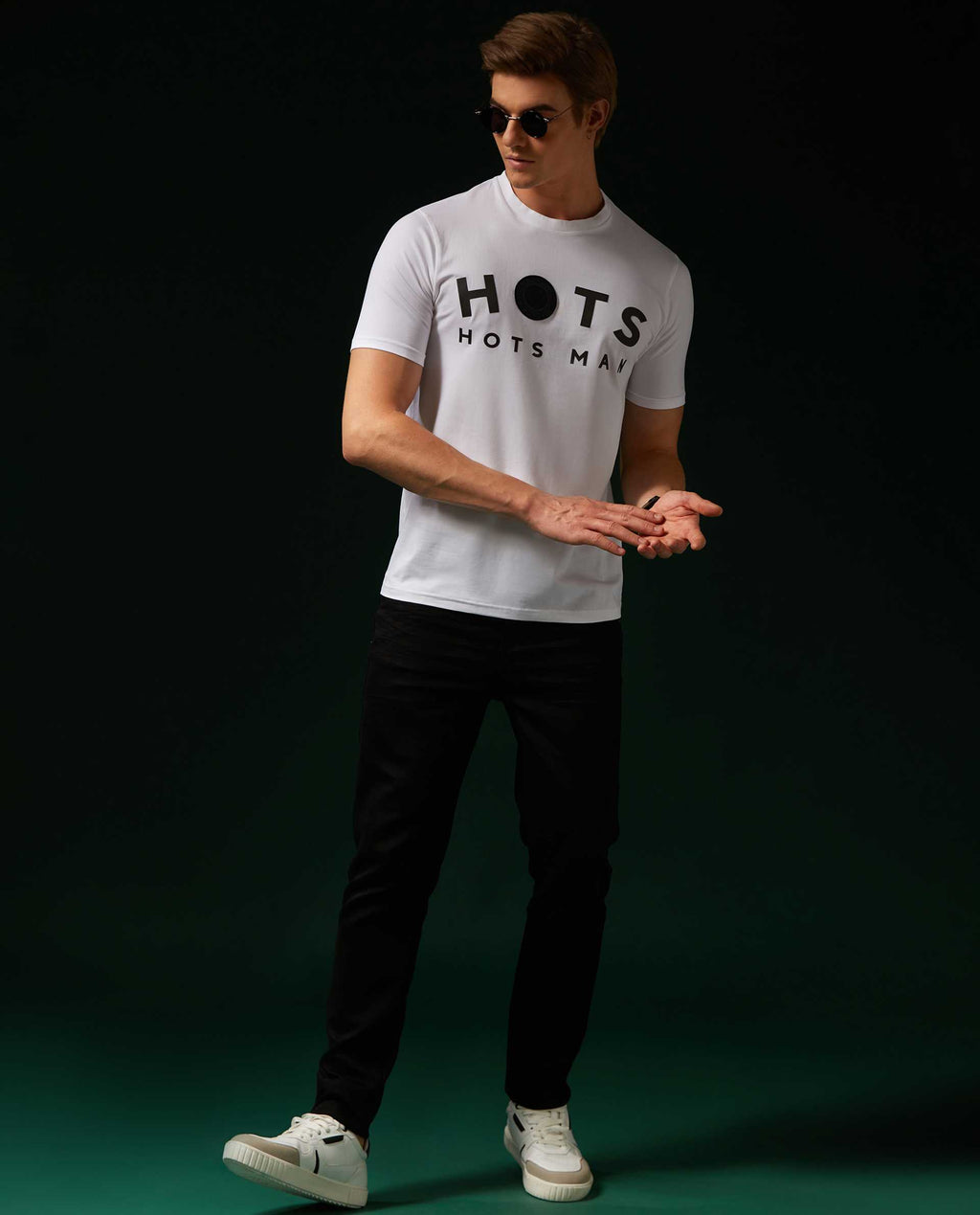 VICTOR - WHITE - GRAPHIC PRINT T-SHIRT